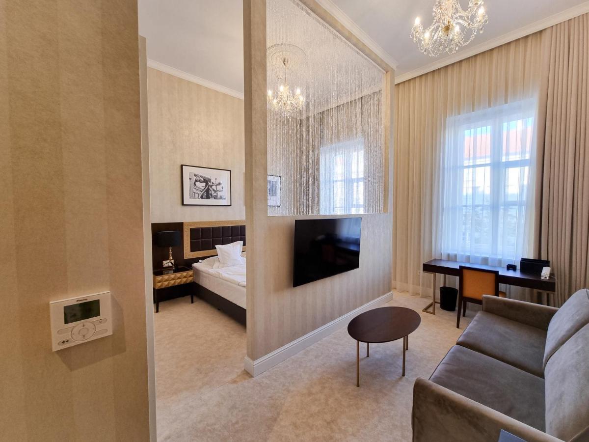 Tiffi Old Town Апарт-готель 4*